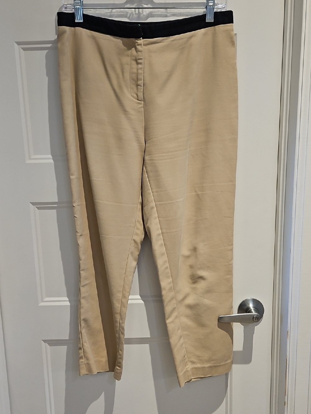 Jules & Leopold Beige Cropped Pants with Black Waistband